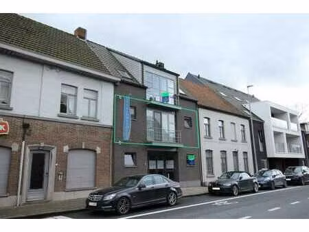 lichtrijk appartement in hartje tiegem!