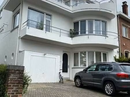 appartement 2 ch. uccle  style art déco unique au fort jaco