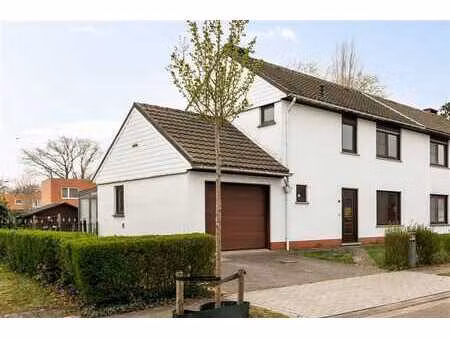 maison à rénover avec 3 chambres à coucher à brech