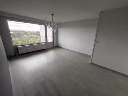 appartement 1 ch. zaventem avec belle vue et balcon