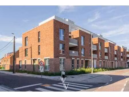 open staanplaats in ondergrondse parking