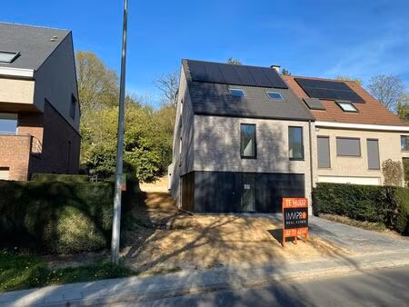 maison à louer à wezembeek-oppem € 2.650 (lnn5a) | zimmo