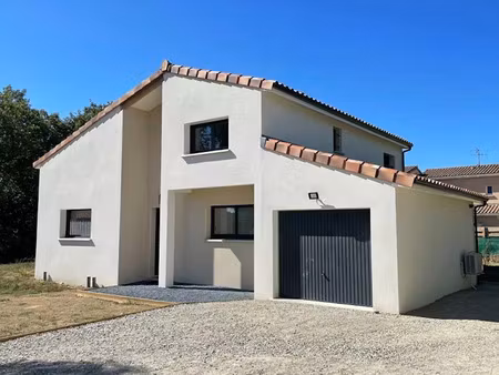 location meublée maison 5 pièces 140 m² à tournefeuille (31170)  2 100 €