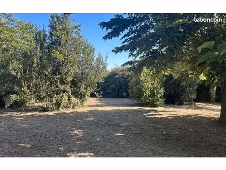 terrain 830 m² mas saintes puelles