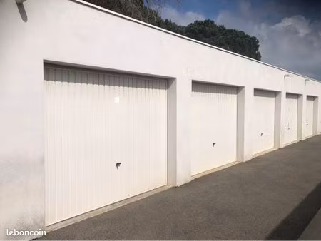 garage dans résidence sécurisée