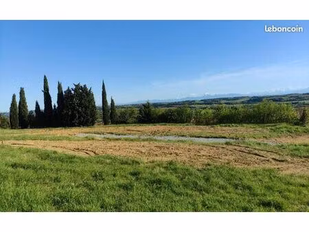 terrain 679 m² montferrand
