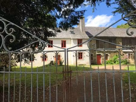 vente demeure d'exception à landivisiau (29400) : à vendre / 364m² landivisiau
