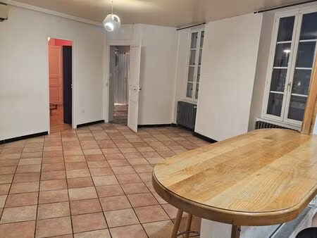 vente appartement t4 lumineux avec balcon centre ville