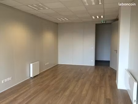 location de bureau de 36 m² à goussainville (95190)