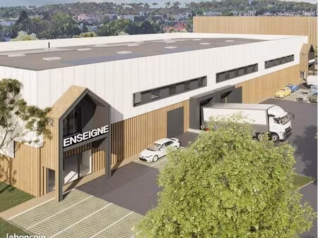 local 1643 m² ézanville