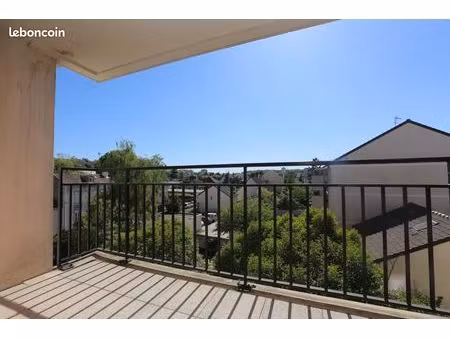 appartement 3 pièces 63 m²