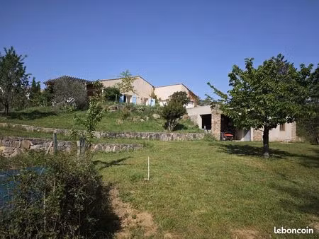 propriété 7 pièces 134 m²
