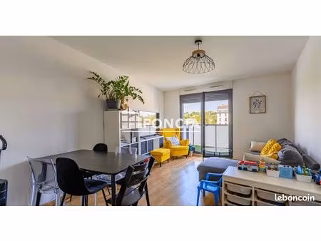 coup de coeur au raincy - t 3 lumineux avec balcon et parking