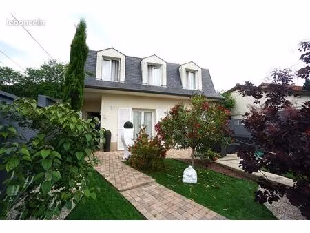 maison 5 pièces 130 m²