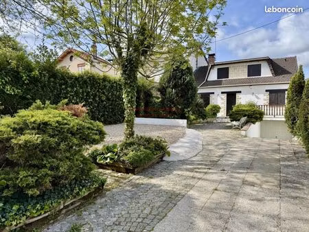 maison 6 pièces 153 m²