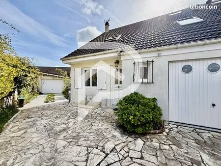 maison 6 pièces 126 m²