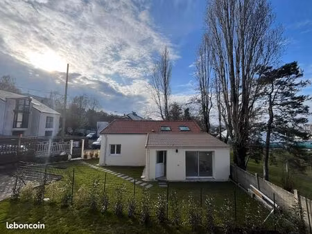 maison t4 esprit loft - 4 m de hauteur sous plafond  baies vitrées et jardin