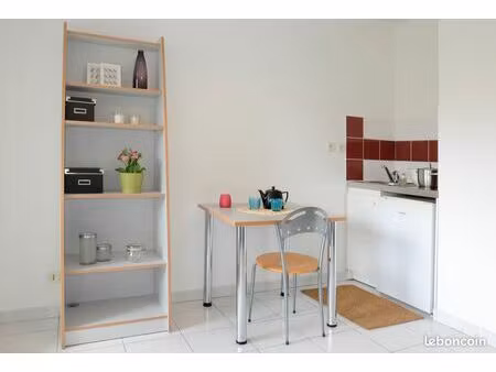 t1 20m2 (loyer tout compris) - bastia