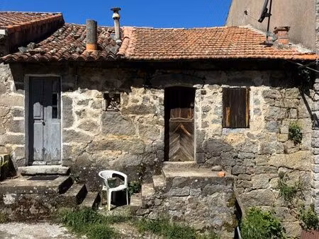 maison de village à rénover — 90 m² — 2 corps de bâtiment