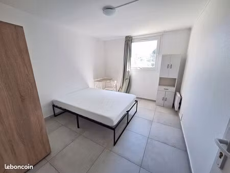appartement 1 pièce 11 m²