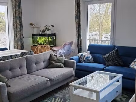 f5 avec terrasse et place de parking - noisy le grand