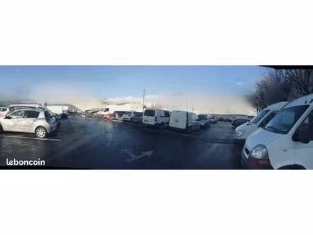 loue lot de 10 places de parking