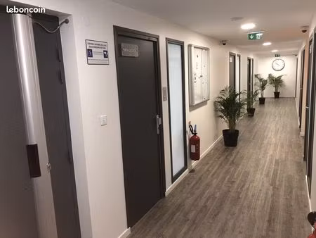 espace de travail à louer dans un centre d’affaires
