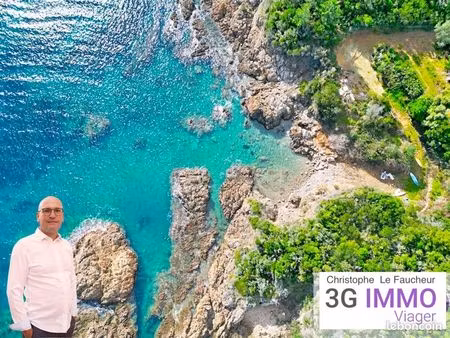 villa d'architecte en nue-propriété | 285 m² | vue mer et crique privative