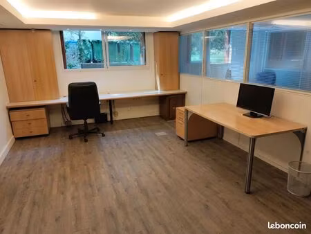 bureaux à vendre + box – résidence entretenue