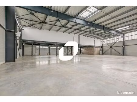 local d'activité 545 m²