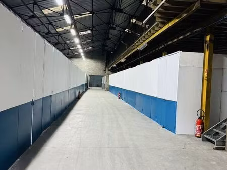 entrepôt de stockage à romainville