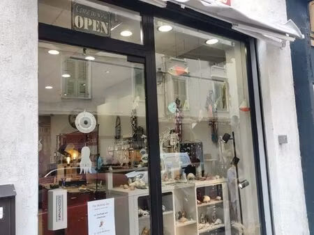 murs commerciaux à vendre – 25 m² – bastia centre-ville