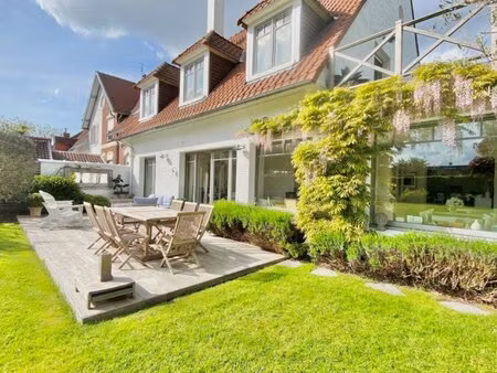 en vente maison individuelle 220 m² – 1 100 000 € |croix
