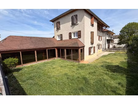 maison saint-étienne-de-saint-geoirs 317 m² t-10 à vendre  425 000 €
