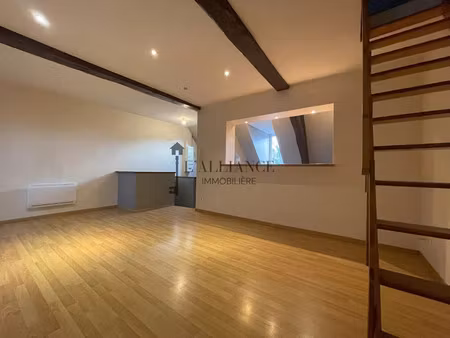 location duplex 4 pièces 73 m² à cambrai (59400)  680 €