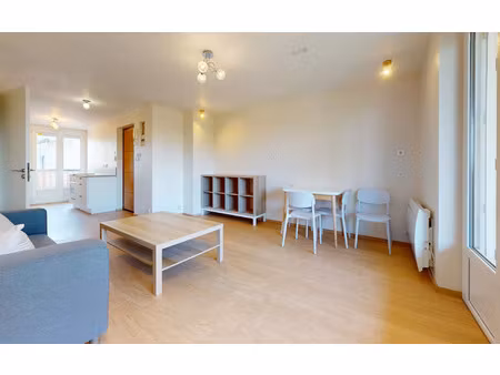 location appartement  m² t-3 à toulouse  780 €