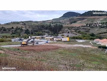 aguessac- vend terrain a bâtir viabilisé d'une surface de 610 m²