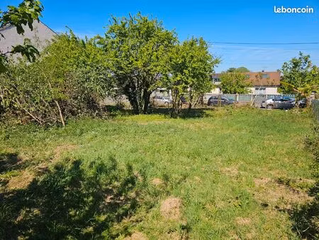 vends terrain 400m2 en lot avant