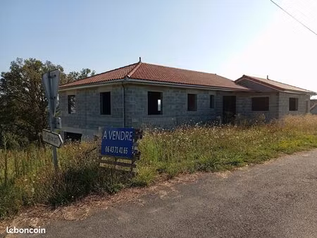 vends maison en construction