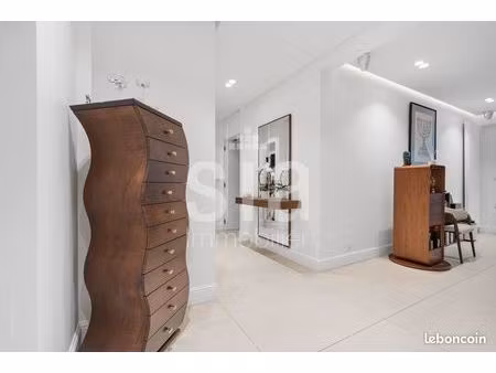 appartement 6 pièces 142 m²