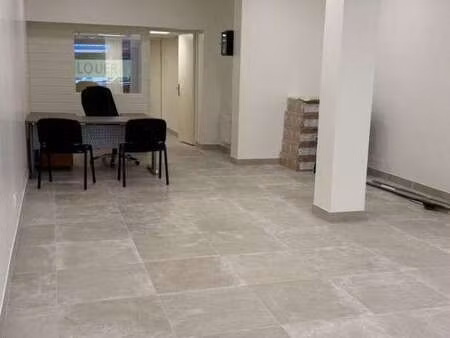 location bureaux et commerces à caen (14000) : à louer / 77m² caen