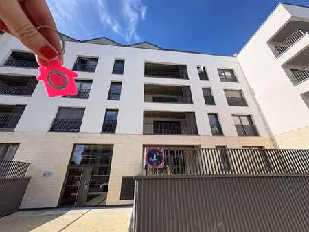 location garage box et parking à caen (14000) : à louer / caen
