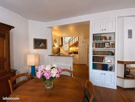maison de ville 8 pièces 170 m²