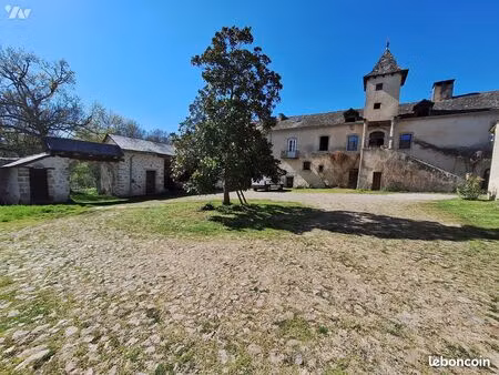 maison 10 pièces 260 m²