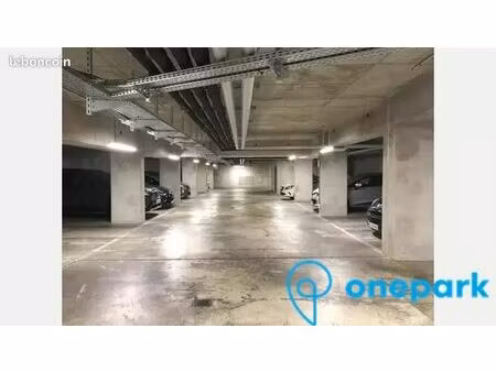 parking/box 12 m² orly