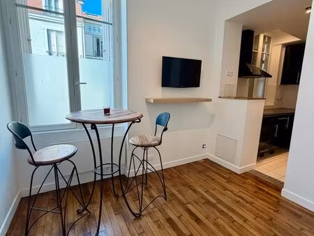 charmant studio lumineux rénové - vincennes  proche métro et centre ville