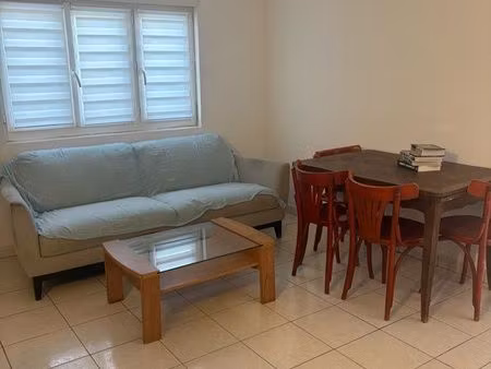 appartement 2 pièces dans maison