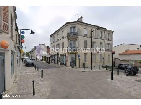 commerce beauté/coiffure 60 m²