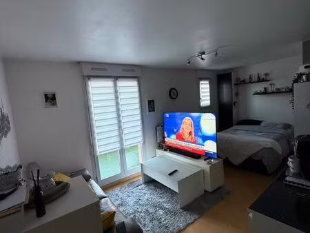 très beau studio