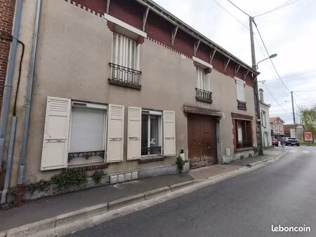 studio proche centre et gare